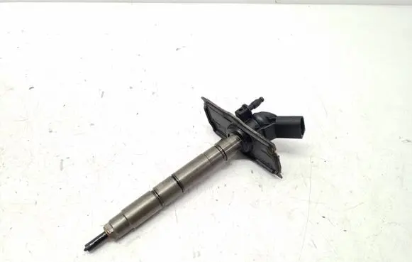 Audi A6 S6 C6 4F Fuel injector 059130277AJ 0445115054