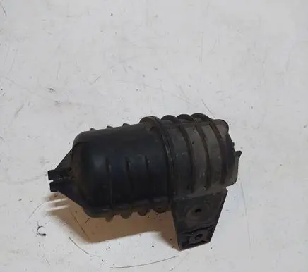 BMW 5 E39 Vacuum air tank 11652247620