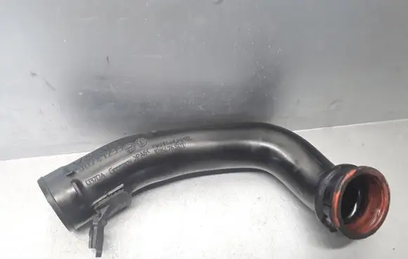 Volvo V50 Intercooler hose/pipe 30741235