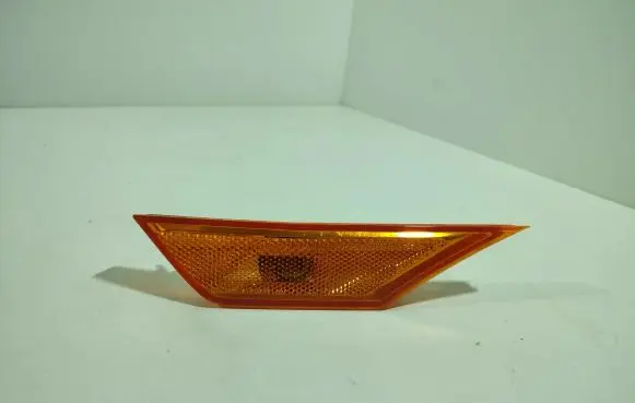 Honda Civic X Front fender indicator light 20559010