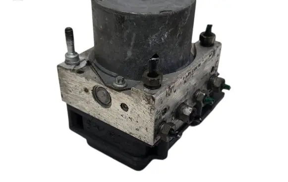 Renault Clio III ABS Pump 0265800411 8200334969 0265231516