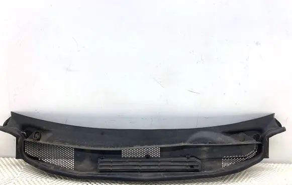 Mercedes-Benz A W169 Wiper trim A1698300013