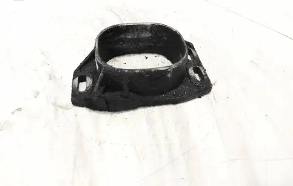 Audi A4 S4 B5 8D Engine mounting bracket