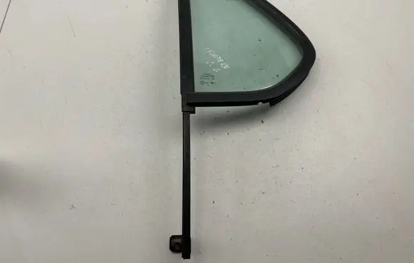 Opel Frontera B Rear side window DOT90AS2 43R00082