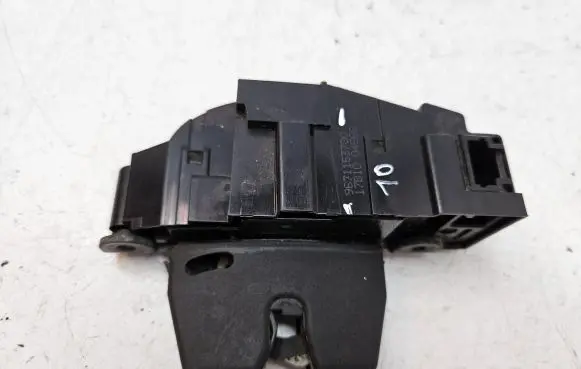Peugeot 207 Tailgate/trunk/boot lock/catch/latch 9671153780