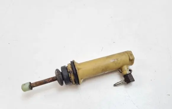 Iveco Daily 4th gen Clutch slave cylinder 