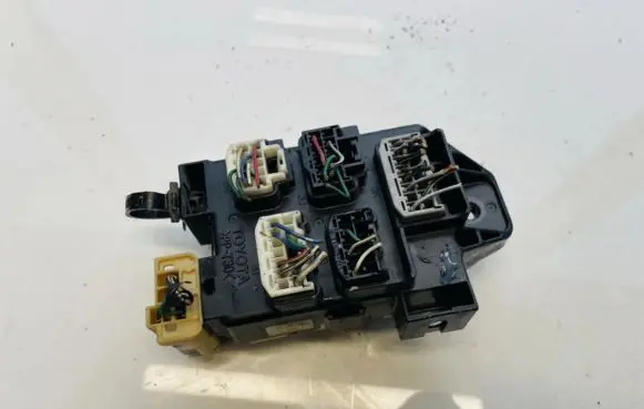 Toyota Avensis Verso Fuse box set