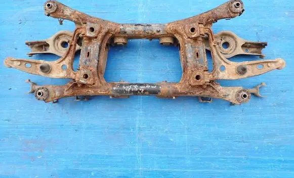 Suzuki Grand Vitara II Rear beam 