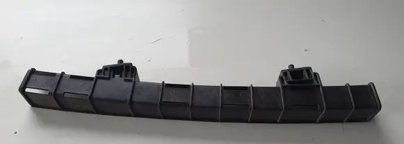 Renault Captur Rear door windshield rail 