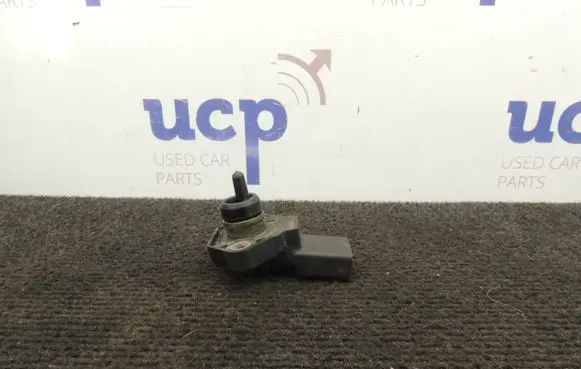 Volkswagen Golf IV Air pressure sensor 0281002177 038906351