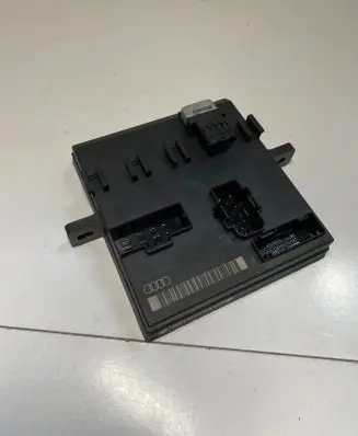 Audi A4 S4 B6 8E 8H Comfort/convenience module 8E0907279E