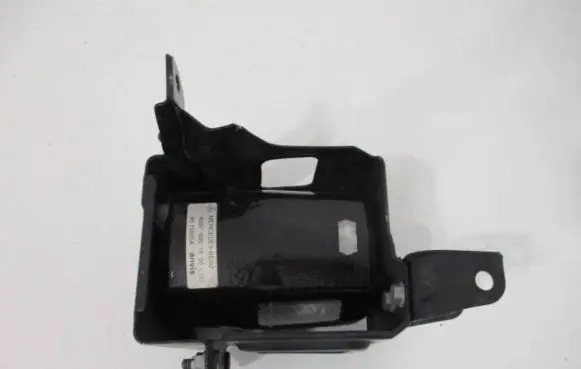 Mercedes-Benz E C207 W207 Other engine bay part A2076201500