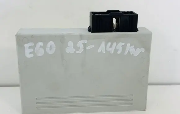 BMW 5 E60 E61 Center console control module 9138969