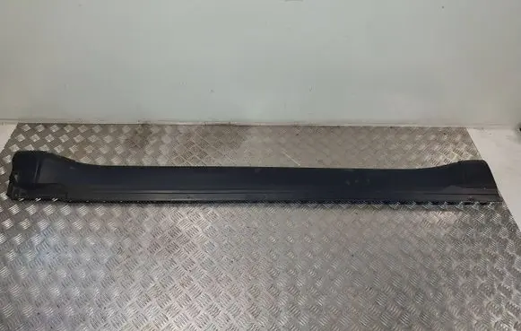 Mitsubishi Pajero Sill 7405A093