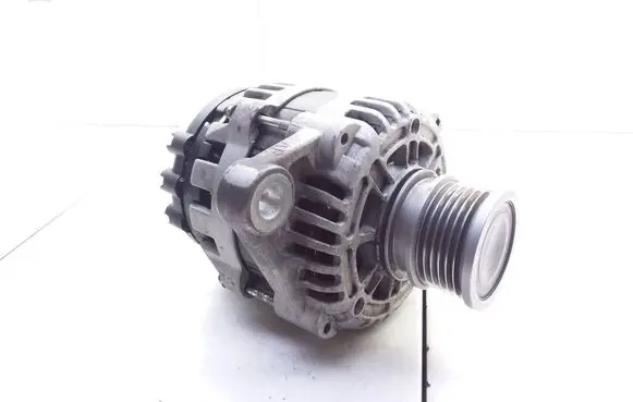 Opel Insignia A Generator/alternator 906713 BD39TU