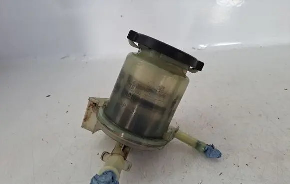 Toyota Avensis T250 Power steering fluid tank/reservoir 4436020250