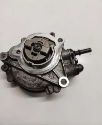 Peugeot 208 Vacuum pump EN1706AC46000