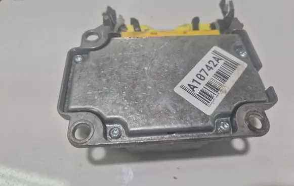 Mitsubishi Lancer X Airbag control unit/module P8635A060