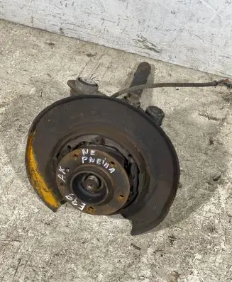 BMW 5 E39 Front wheel hub spindle knuckle