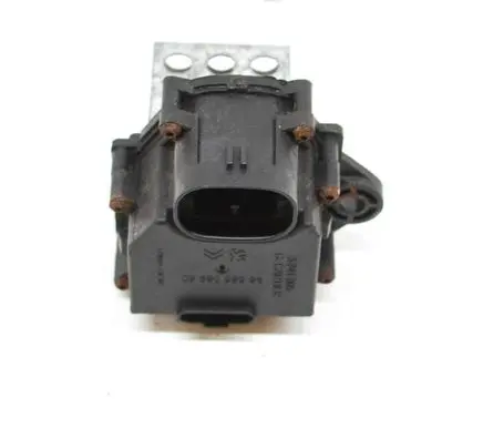 Peugeot 5008 Coolant fan relay 8241005 9658508980