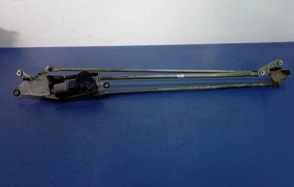 Renault Modus Front wiper linkage and motor 8200141270