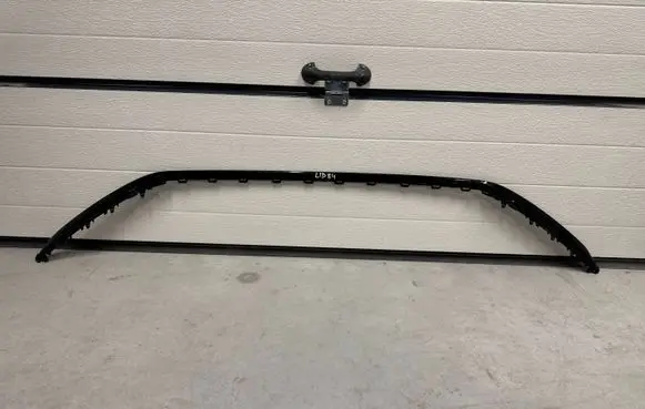 Audi Q7 4M Front bumper splitter molding 4M0853245XLID84 977250001 19772501988