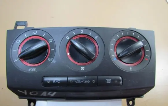 Mazda 3 I Climate control unit