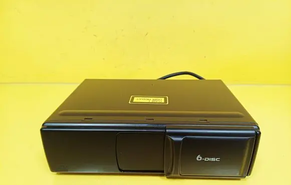 Audi A6 S6 C5 4B CD/DVD changer 4B0035111A