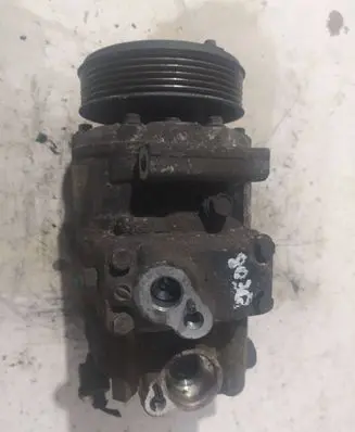 Volkswagen PASSAT B6 Air conditioning (A/C) compressor (pump) 1K0820803Q 8676F 01096409563