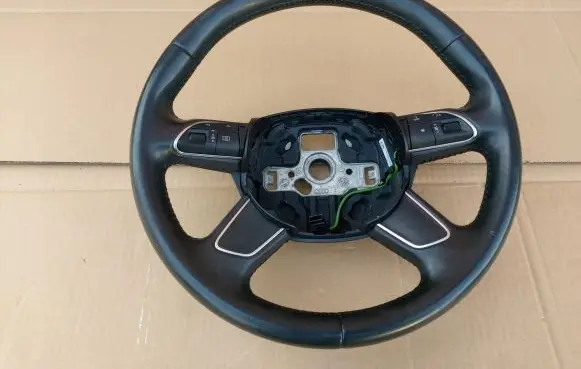 Audi Q3 8U Steering wheel