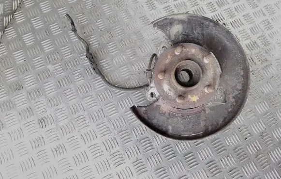 Opel Insignia A Front wheel hub spindle knuckle