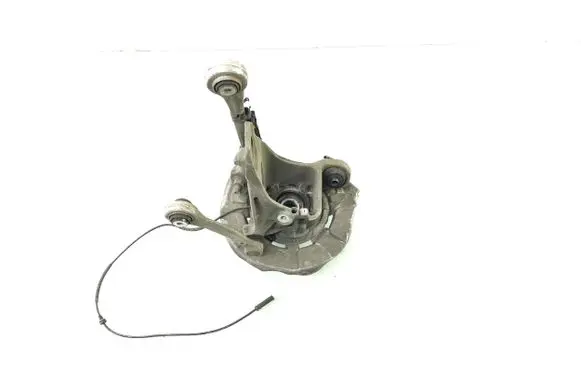 Rear wheel hub spindle/knuckle