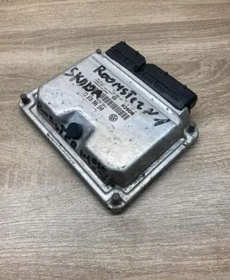 Skoda Roomster (5J) Engine control unit/module ECU 045906019CJ 0281013180