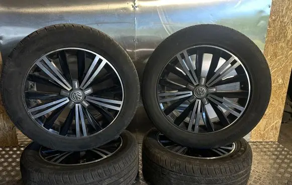 Volkswagen Tiguan R18 alloy rim 5NA601025C