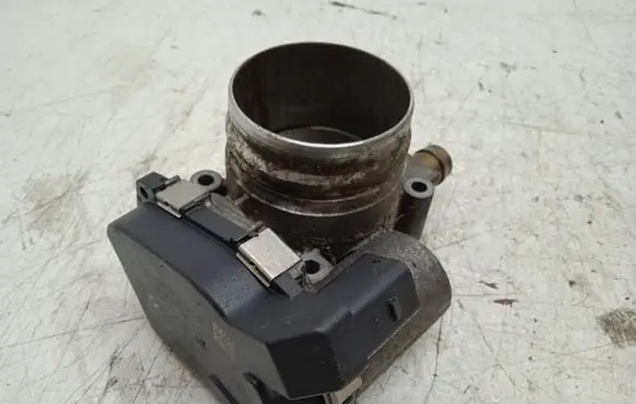 BMW 5 F10 F11 Throttle valve 1354758862502 1697105387