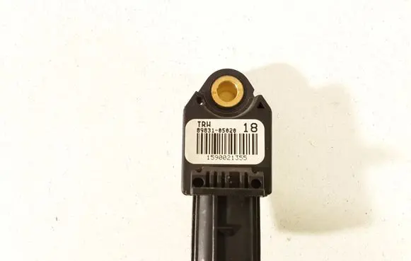 Toyota Verso Airbag deployment crash/impact sensor 8983105020