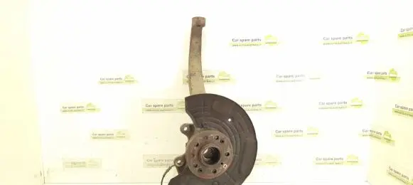 Mercedes-Benz R W251 Front wheel hub 2513300820 2513301420