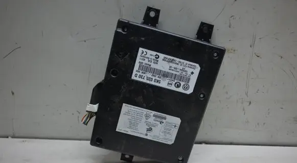Volkswagen Tiguan Bluetooth control unit module 5K0035730D