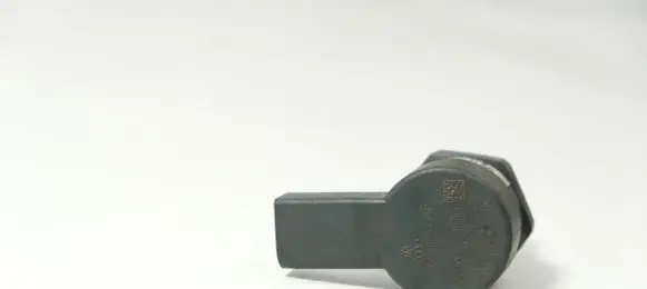 Audi A6 S6 C6 4F Fuel pressure regulator 057130764B