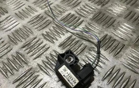 Renault Megane II Airbag deployment crash/impact sensor 8200236286 601298200