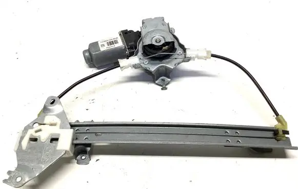 Nissan Qashqai Rear door window regulator with motor 402190A