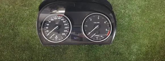 BMW X1 E84 Speedometer (instrument cluster) 9283840
