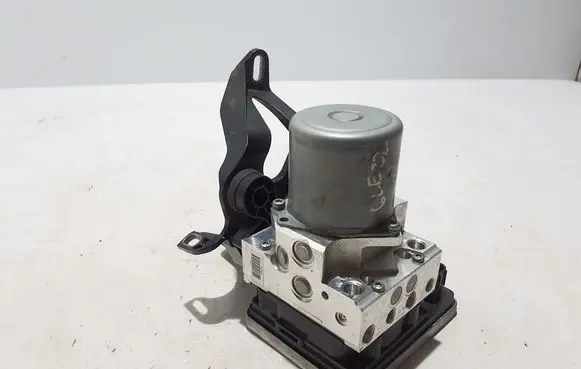 Mercedes-Benz GLE W167 ABS Pump A1679000018
