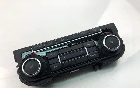 Volkswagen Golf VI Climate control unit 5K0907044BT