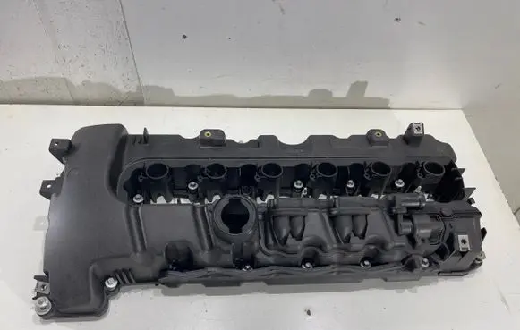 BMW 3 E90 E91 Rocker cam cover 1071979103