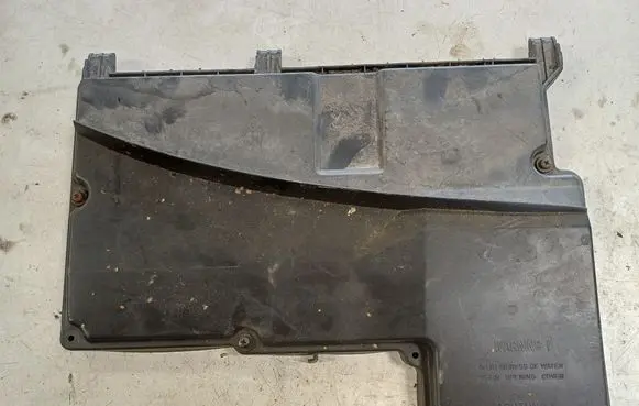 Audi A8 S8 D2 4D Fuse box cover 4D1937128F