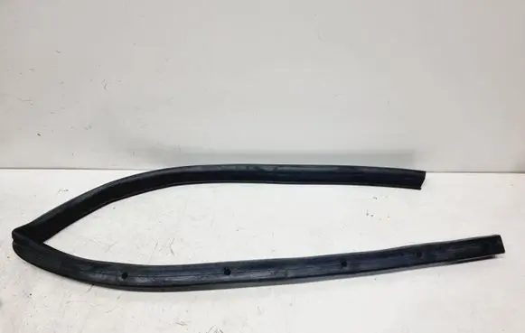 Nissan Qashqai Engine compartment rubber 658104EA0A