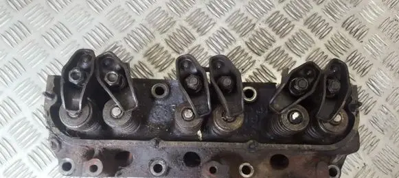 Chevrolet Lumina Engine head 