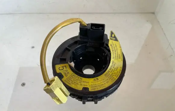Toyota Avensis Verso Airbag slip ring squib (SRS ring)