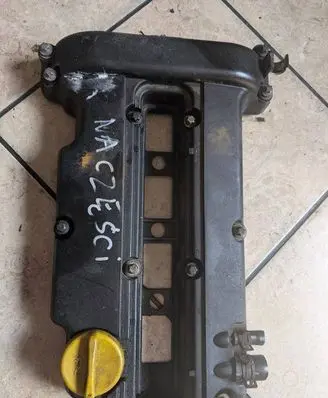 Opel Corsa C Rocker cam cover F531002 55351461